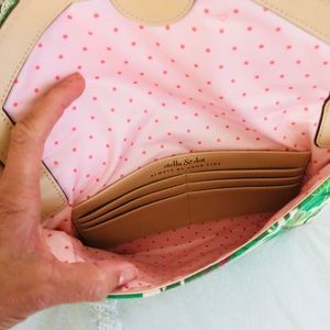 Palm print Clutch Stella Dot